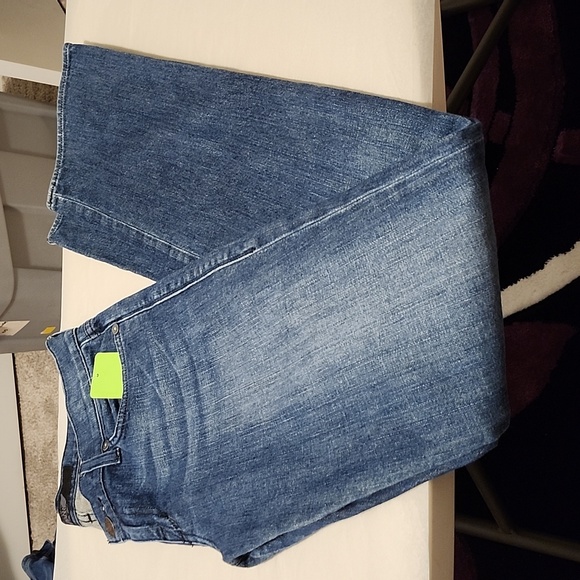 Women's Size 29 Rock & Republic Stella Straight Leg Jeans - Picture 10 of 10